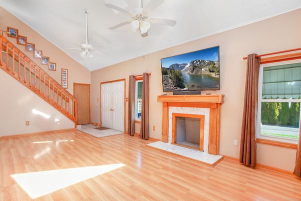 Empty room, Fireplace, Interior, Wood Texture Flooring