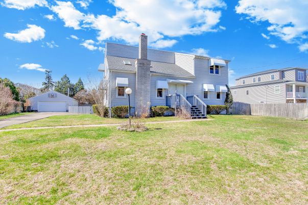 Backyard, Detached Garage, Exterior
