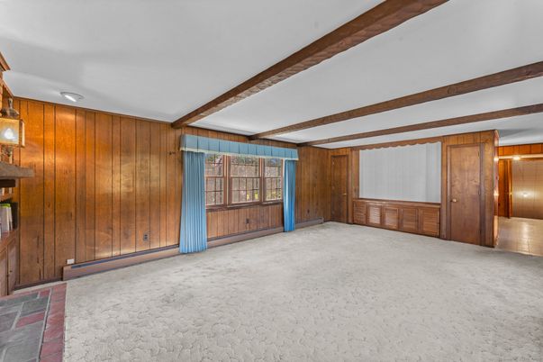 Empty room, Interior, Wooden Beams, Wooden Walls