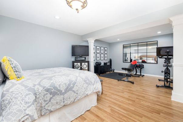 Bedroom, Fitness Equipment, Interior, Recessed Lighting, Wood Texture Flooring