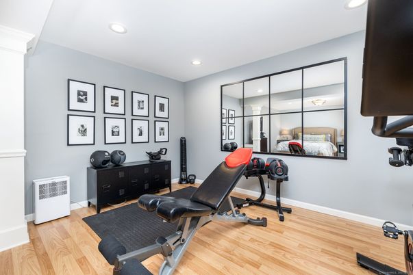 Fitness Equipment, Interior, Recessed Lighting, Wood Texture Flooring