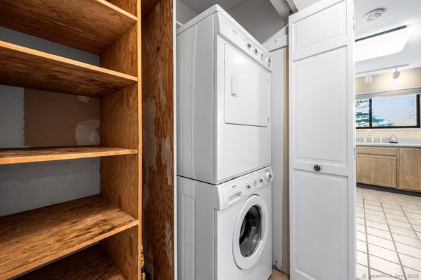 Interior, Utility Closets, Washer