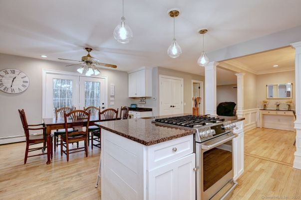 Dining room, Interior, Kitchen, Pendant Lights, Recessed Lighting, Wood Texture Flooring