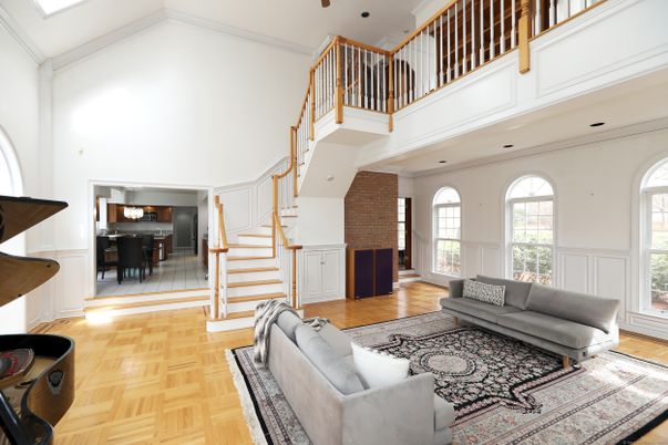 Fireplace, Interior, Living room, Piano, Recessed Lighting, Wood Texture Flooring