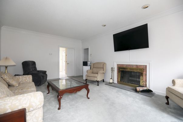 Fireplace, Interior, Living room, Recessed Lighting