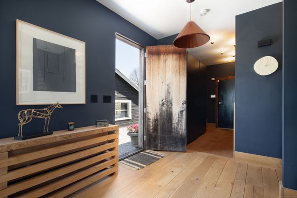 Interior, Pendant Lights, Wood Texture Flooring