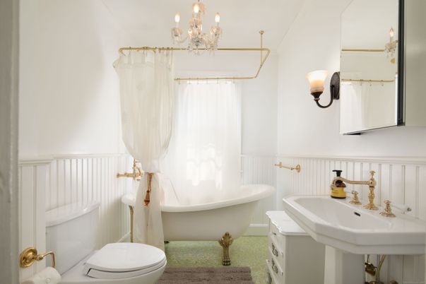 Bathroom, Chandelier, Free Standing Baths, Interior
