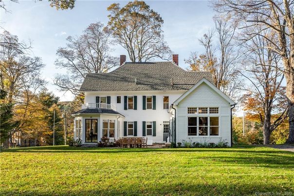 Backyard, Exterior, Facade, Georgian