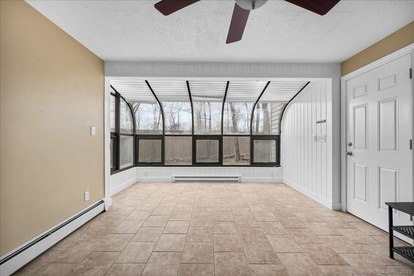 Empty room, Interior, Sun Room