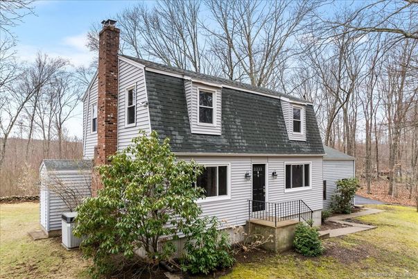 Exterior, Facade, Cape Cod