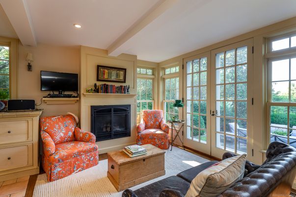Fireplace, Interior, Living room, Recessed Lighting