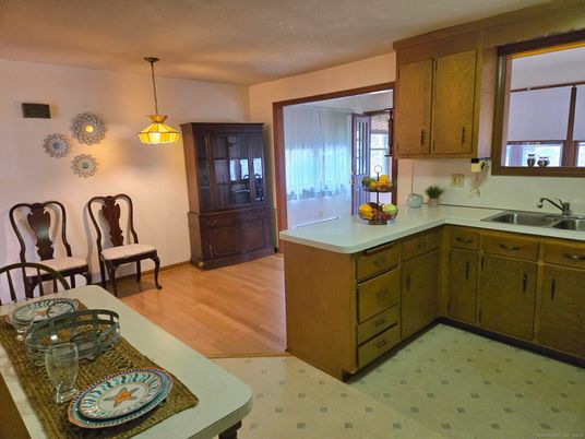 Interior, Kitchen, Pendant Lights, Wood Texture Flooring