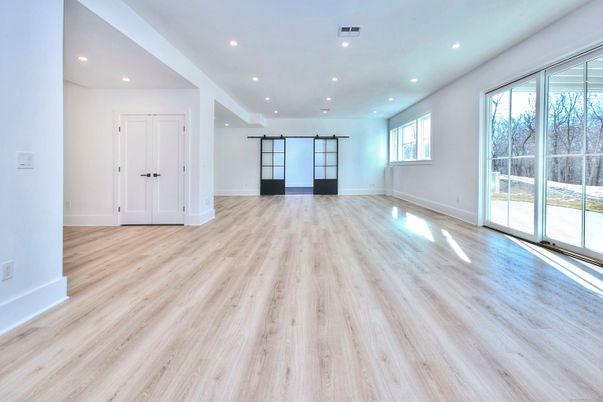 Empty room, Interior, Recessed Lighting, Wood Texture Flooring