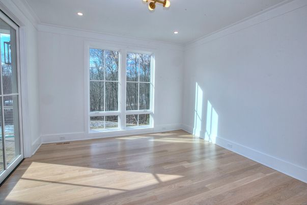 Empty room, Interior, Recessed Lighting, Wood Texture Flooring