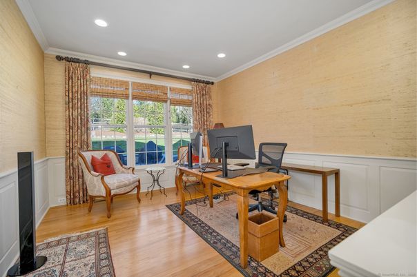 Home Office, Interior, Recessed Lighting, Wood Texture Flooring