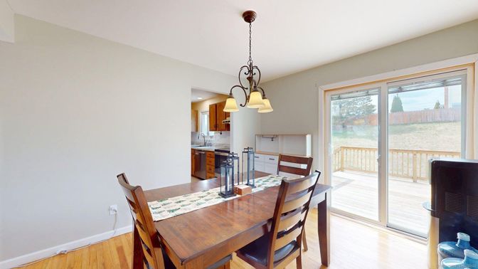 Chandelier, Dining room, Interior, Kitchen, Pendant Lights, Recessed Lighting, Wood Texture Flooring