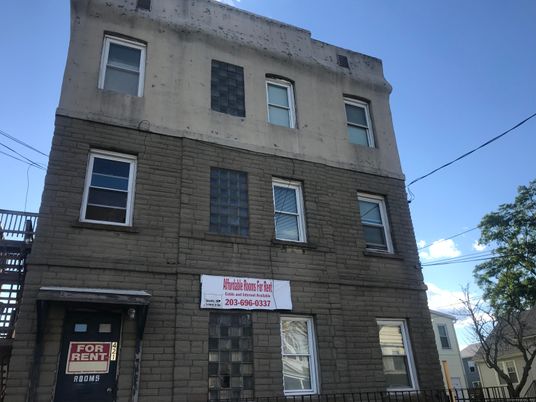 Exterior, Facade, Rowhouse