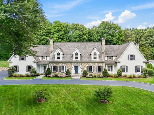 Backyard, Exterior, Facade, Farmhouse