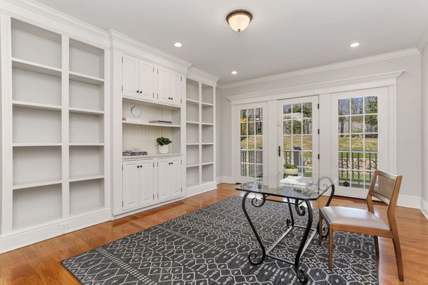 Home Office, Interior, Recessed Lighting, Wood Texture Flooring