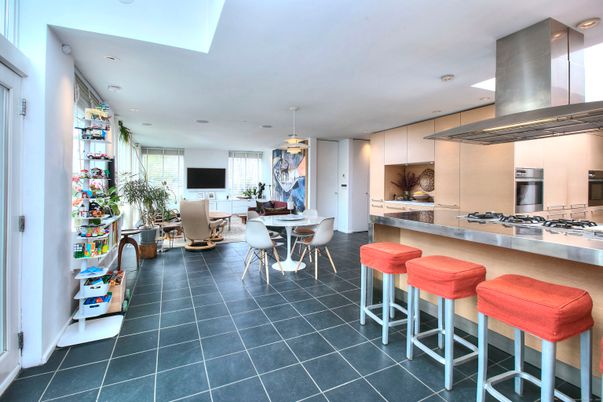 Dining room, Interior, Kitchen, Pendant Lights, Recessed Lighting, Stainless Steel Appliances