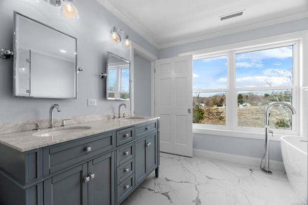 Bathroom, Dual Sink Vanities, Free Standing Baths, Interior, Marble, Recessed Lighting