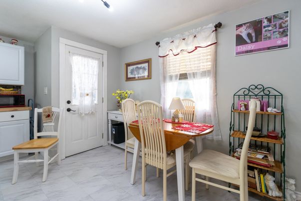 Dining room, Interior, Marble