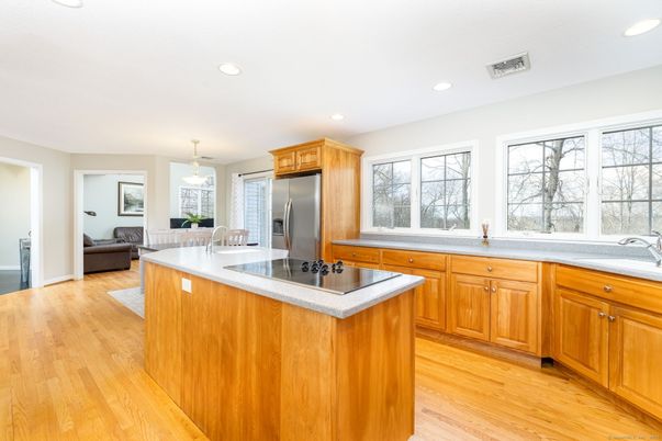 Interior, Kitchen, Living room, Pendant Lights, Recessed Lighting, Stainless Steel Appliances, Wood Texture Flooring