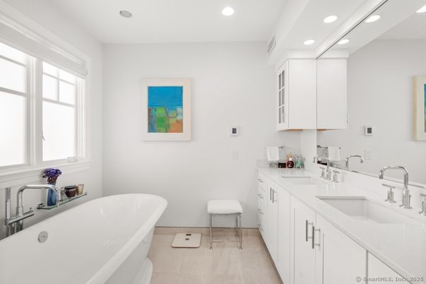 Bathroom, Dual Sink Vanities, Free Standing Baths, Interior, Recessed Lighting