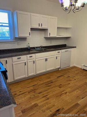 Chandelier, Interior, Kitchen, Wood Texture Flooring