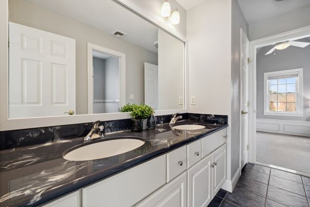 Bathroom, Dual Sink Vanities, Interior
