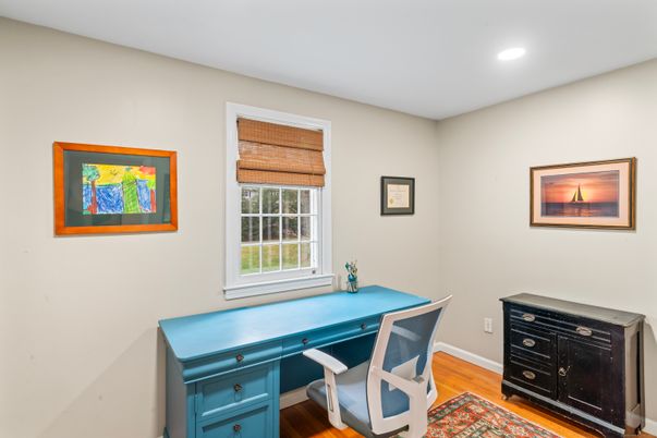 Home Office, Interior, Recessed Lighting, Wood Texture Flooring