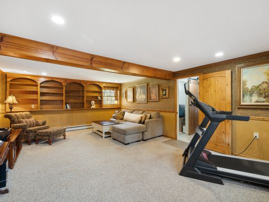 Fitness Equipment, Interior, Living room, Recessed Lighting
