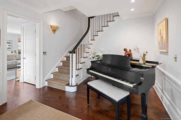 Interior, Piano, Recessed Lighting, Wood Texture Flooring