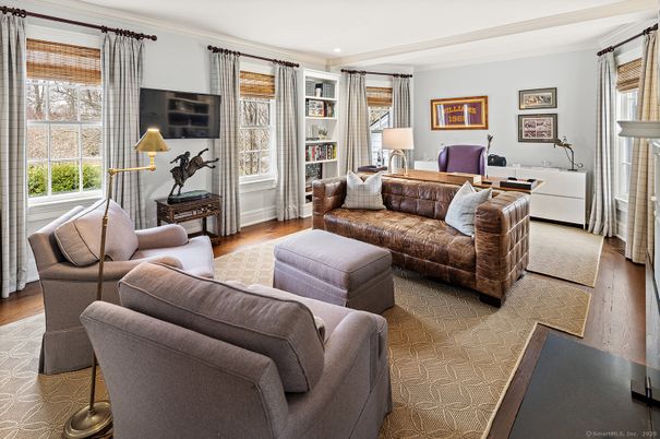 Home Office, Interior, Living room, Recessed Lighting, Wood Texture Flooring