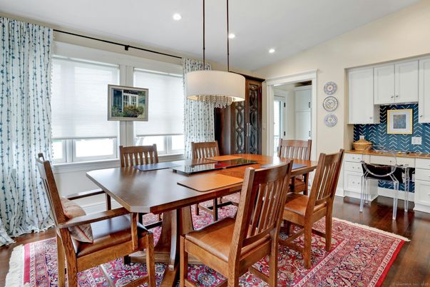 Chandelier, Dining room, Interior, Pendant Lights, Recessed Lighting, Wood Texture Flooring
