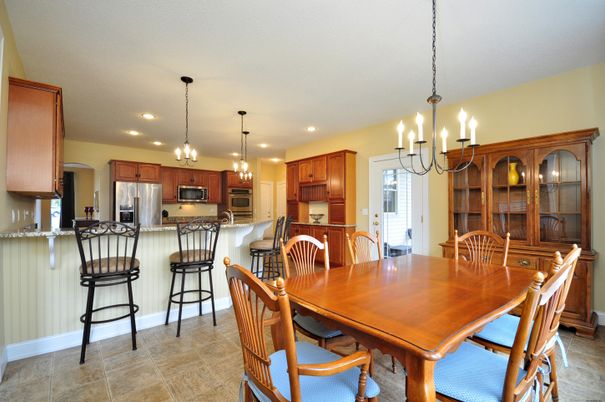 Chandelier, Dining room, Interior, Kitchen, Pendant Lights, Recessed Lighting, Stainless Steel Appliances
