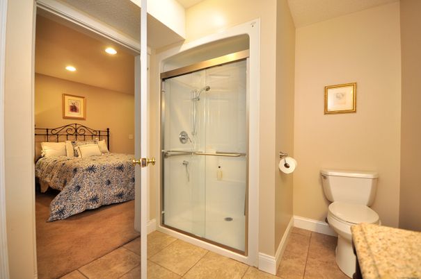 Bathroom, Bedroom, Glass Shower, Interior, Recessed Lighting