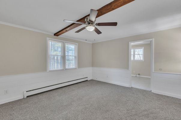 Empty room, Interior, Wooden Beams