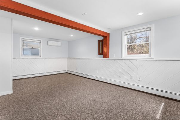 Empty room, Interior, Recessed Lighting