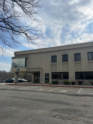 Exterior, Facade, Modern