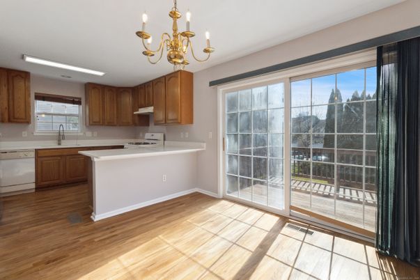Chandelier, Interior, Kitchen, Wood Texture Flooring