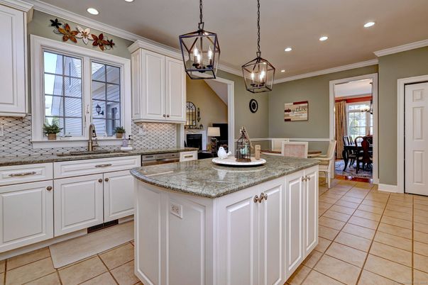 Dining room, Interior, Kitchen, Pendant Lights, Recessed Lighting