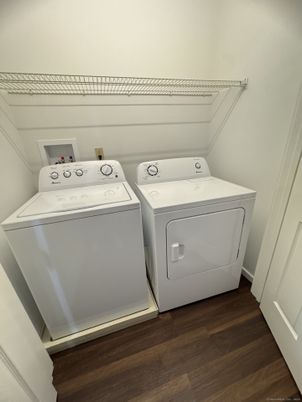 Interior, Utility Closets, Washer, Wood Texture Flooring
