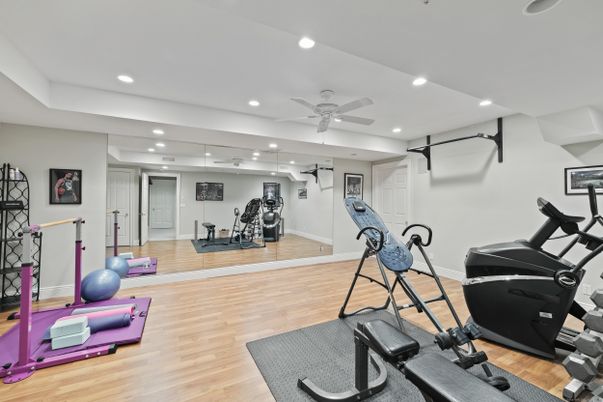 Fitness Equipment, Interior, Recessed Lighting, Wood Texture Flooring