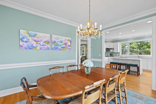 Chandelier, Dining room, Interior, Kitchen, Recessed Lighting, Wood Texture Flooring