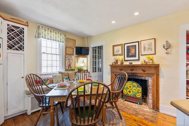 Dining room, Fireplace, Interior, Recessed Lighting, Wood Texture Flooring