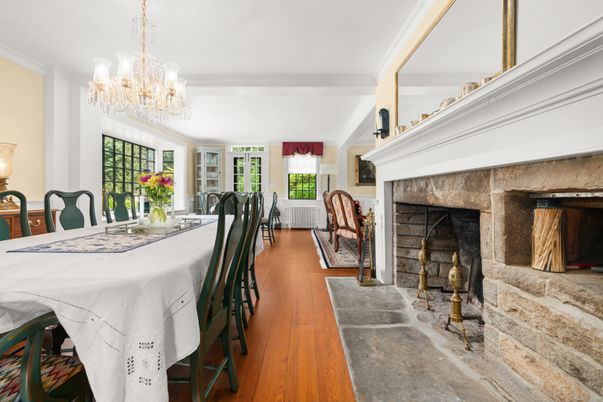 Chandelier, Dining room, Fireplace, Interior, Wood Texture Flooring