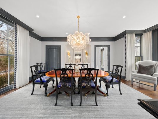 Chandelier, Dining room, Interior, Recessed Lighting, Wood Texture Flooring