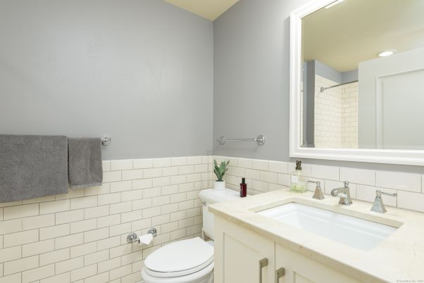 Bathroom, Interior, Recessed Lighting