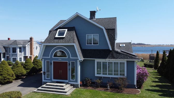 Exterior, Facade, Water, Queen Anne Victorian